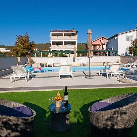 Apartment Tony With Private Pool Sukošan Kültér fotó