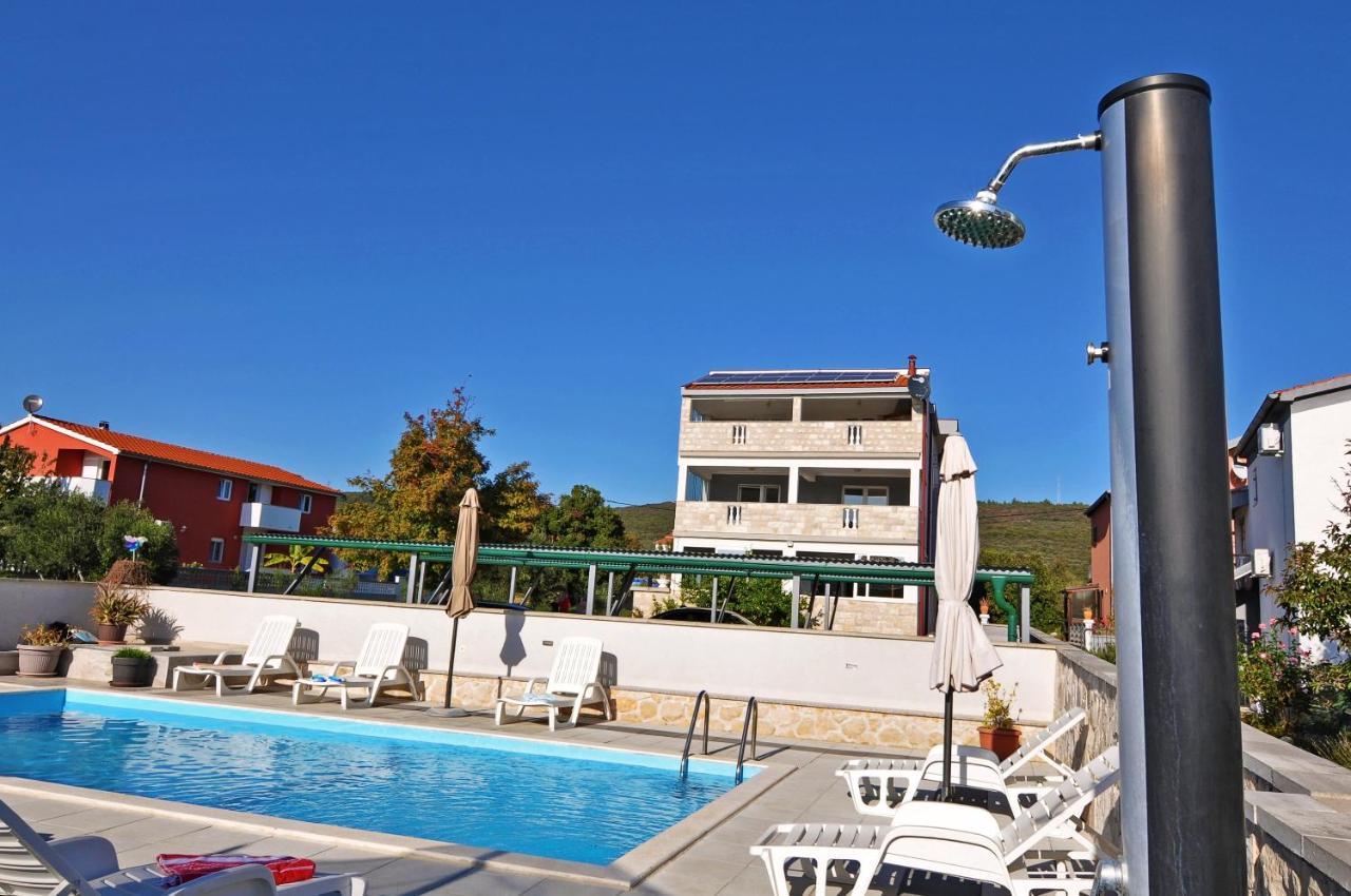 Apartment Tony With Private Pool Sukošan Kültér fotó